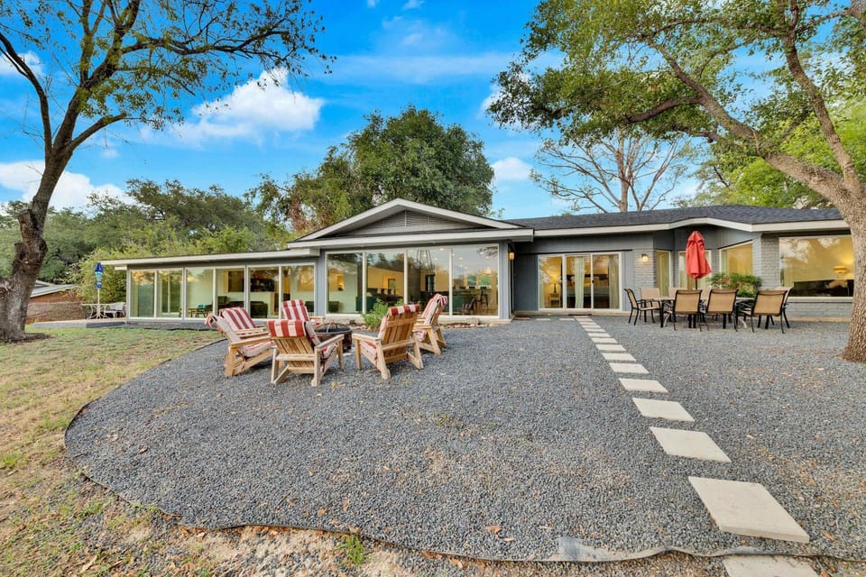 Beach House 2 on Lake LBJ - Sleeps 24 House in Kingsland