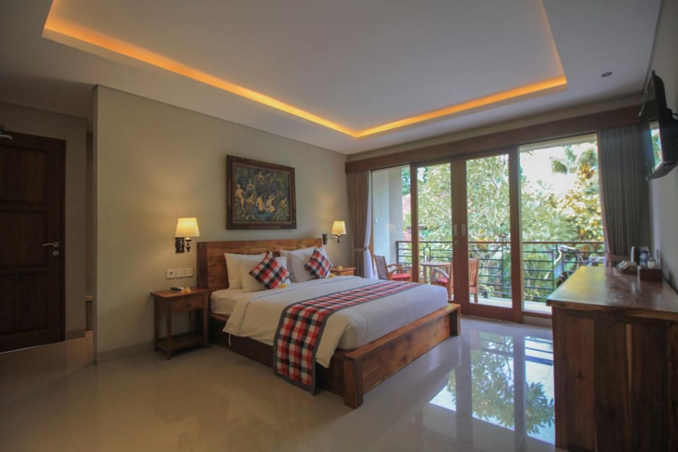 Property building, Bed, View (from property/room), Bedroom, Garden view