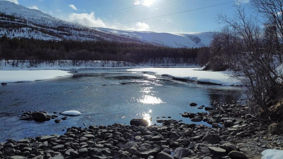 Enkel hytte i vakre Reisadalen Campground/ 
RV Resort in Lapland