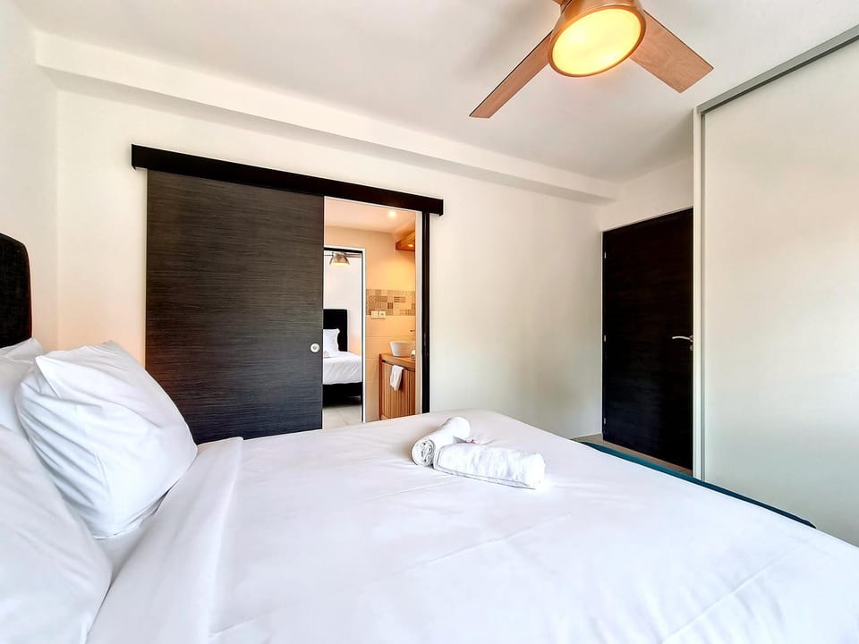 Bed, Photo of the whole room, Bedroom, towels, wardrobe