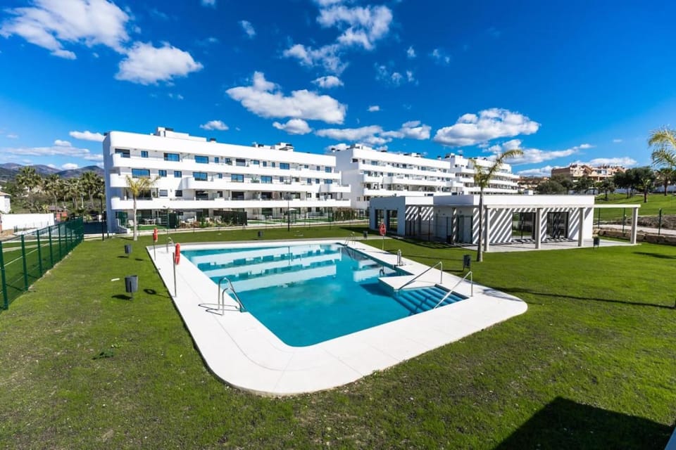 Property building, Pool view, Swimming pool, Swimming pool