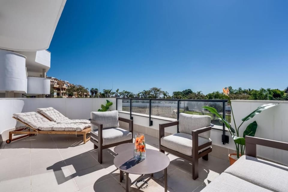 Patio, View (from property/room), Balcony/Terrace, Balcony/Terrace, Seating area