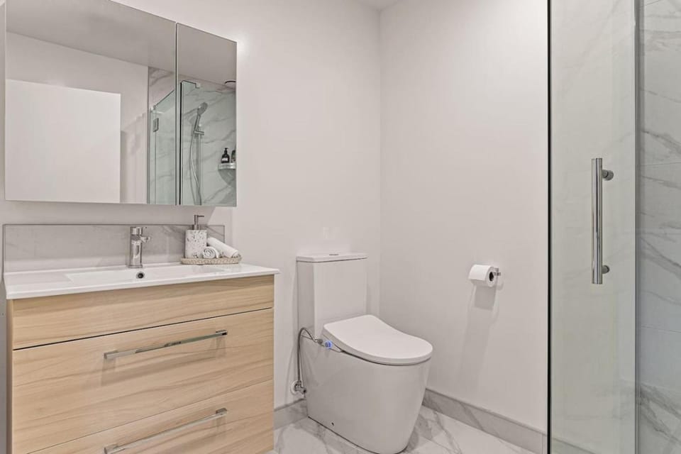 Charming 2 Bed Family Home House in Auckland