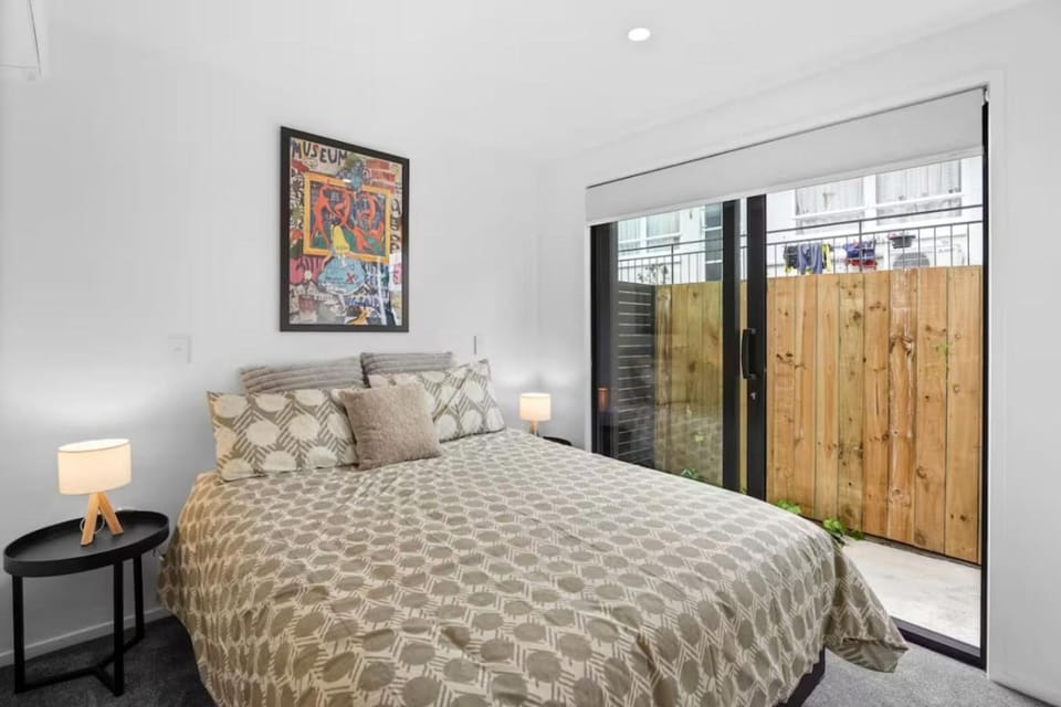 Stunning Bay of Plenty 2 Bed House in Tauranga