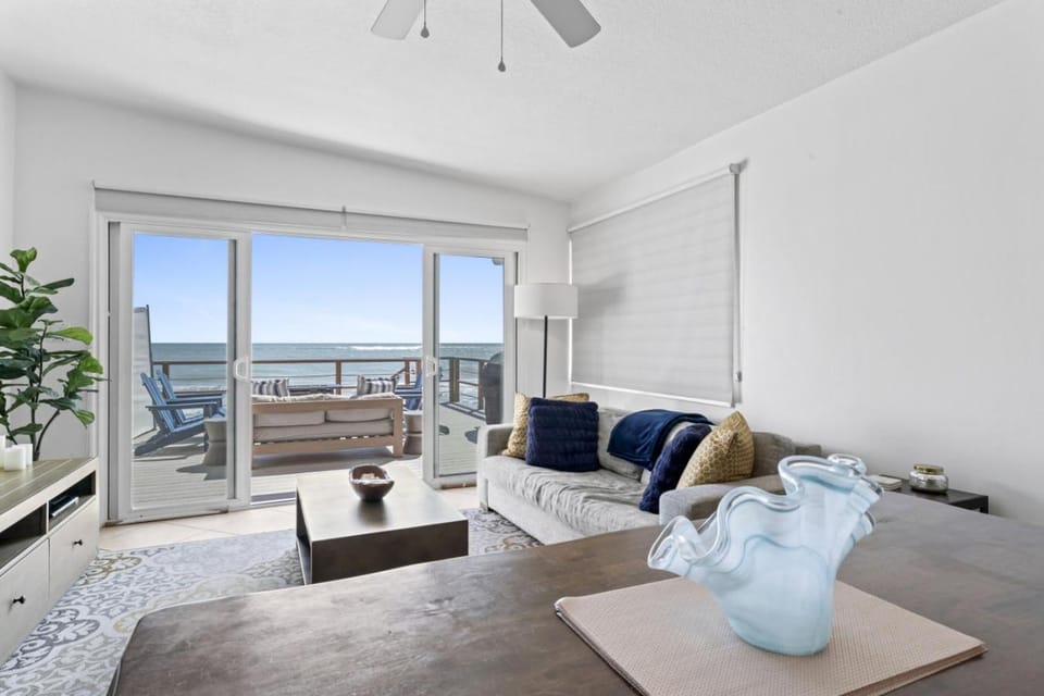 Private beach toes on the Sand Waterworld House in Capistrano Beach