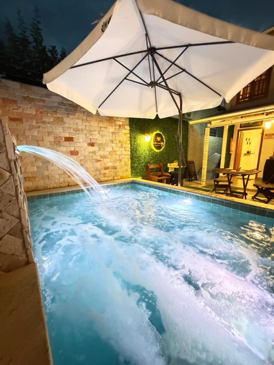 Swimming pool