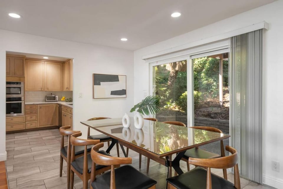 Overlooking Luxury - Pool Heat - Spa - Games House in Whittier