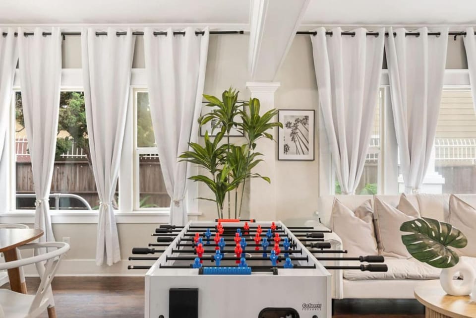 Sunset Shores - Near the beach - Games - Sleeps 8 House in Long Beach