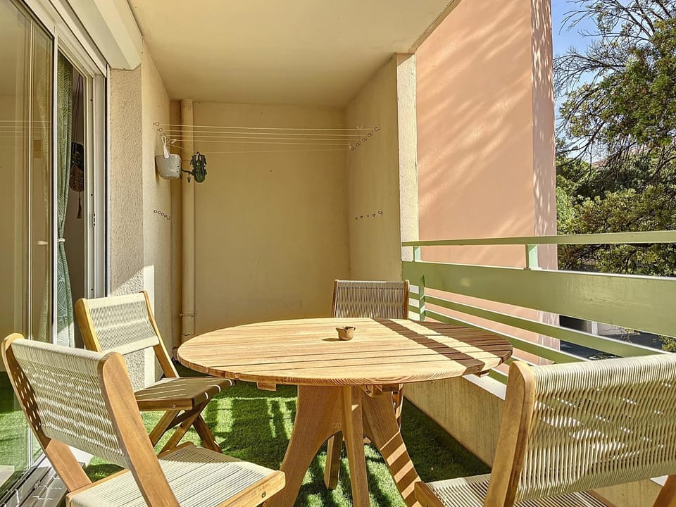 Patio, Balcony/Terrace, Balcony/Terrace