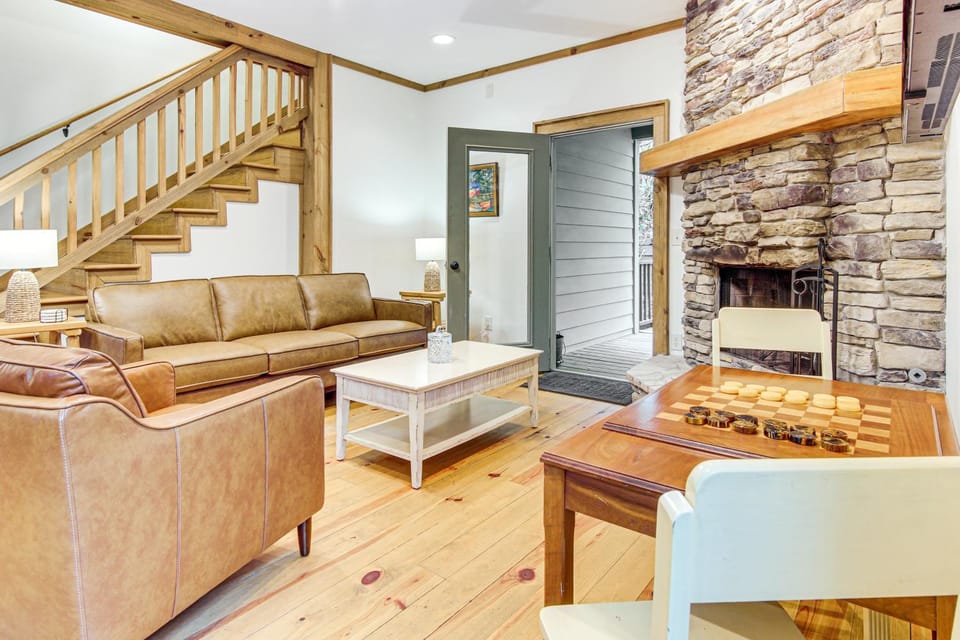 Cashiers Spring Cabin | Near Waterfalls and Hiking Cabin in Cashiers