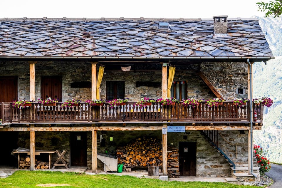 Baita Marianna - Mountain Chalet a Quincinetto Chalet in Aosta Valley, Italy