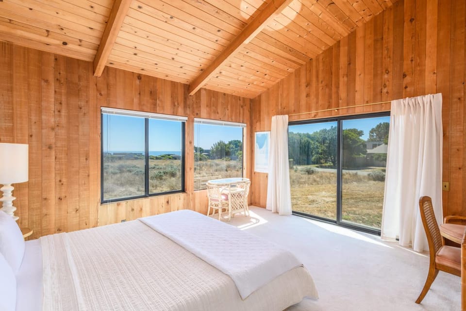 Incredible Sea Ranch Escape for 6 With Ocean Trail House in Sonoma County