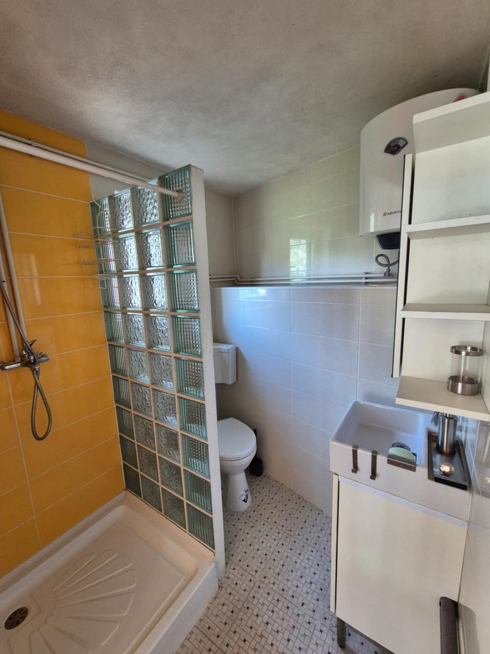 Shower, Toilet, Bathroom