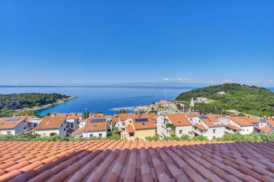 Apartment Goga - Seaview & Parking Apartment in Mali Losinj
