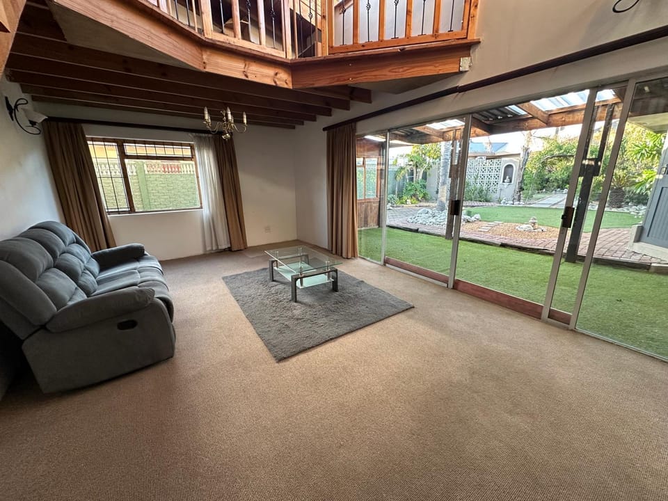 Patio, Day, Garden, View (from property/room), Balcony/Terrace, Living room, Seating area, Garden view