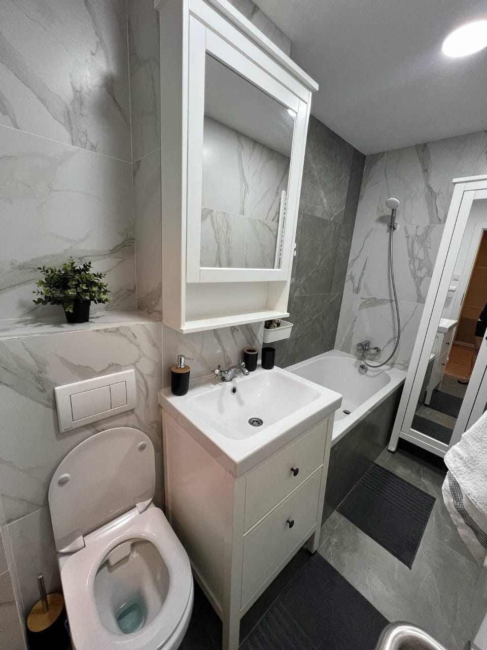Central Apartment In the Heart of The City! Apartment in Bucharest