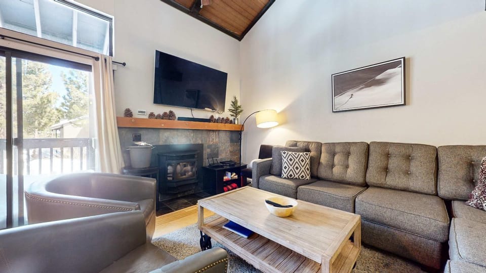 Sherwin Villas Retreat DT House in Mammoth Lakes