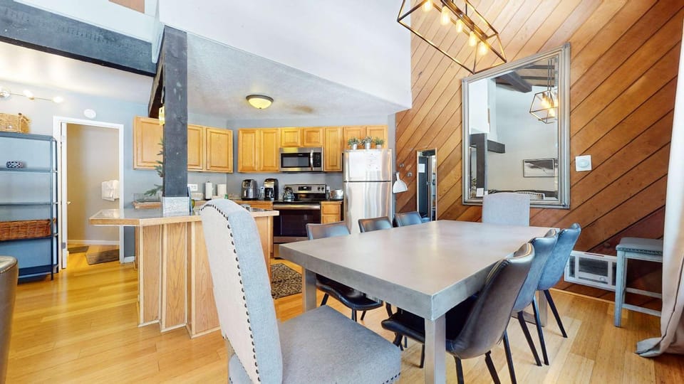 Sherwin Villas Retreat DT House in Mammoth Lakes