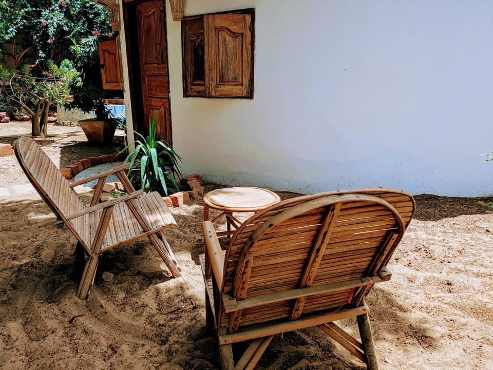 Chez Anaïs - Case indépendante dans un grand jardin avec piscine House in Mbour