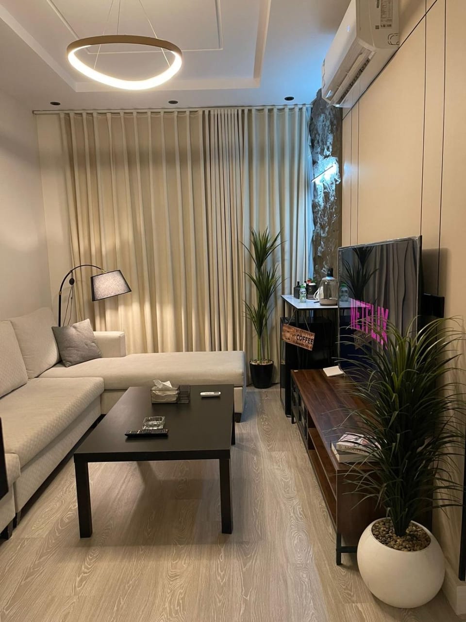 شقة بغرفتين نوم وصالة قرب البوليفارد Apartment in Riyadh