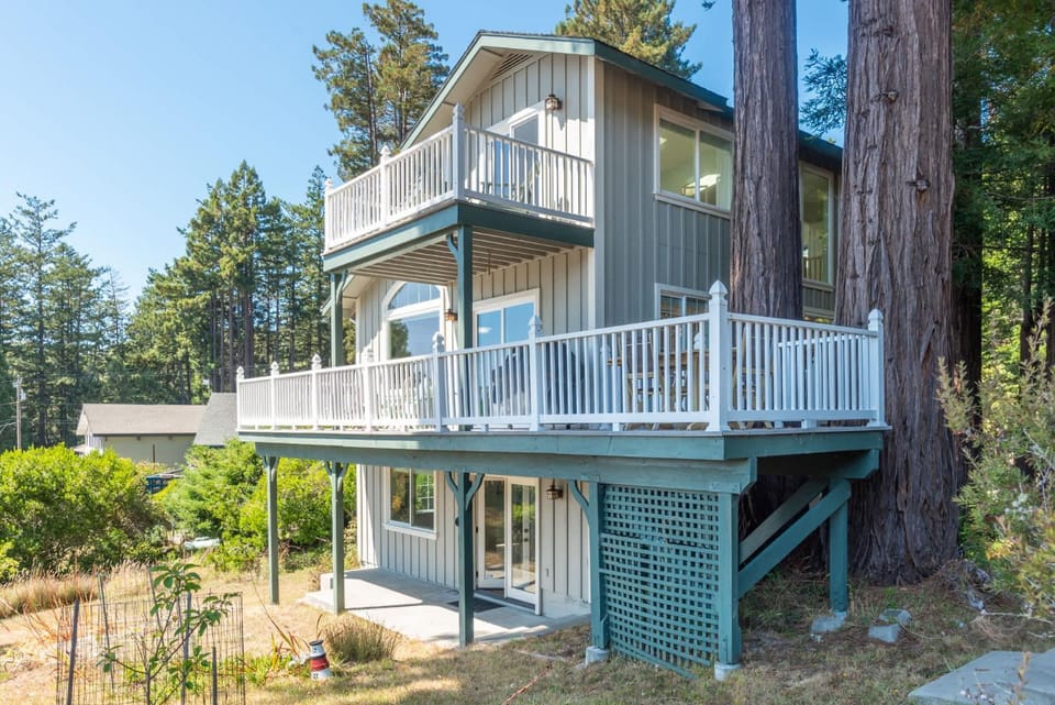 Gorgeous 3 BDR Home in Gualala With Ocean View House in Sonoma County