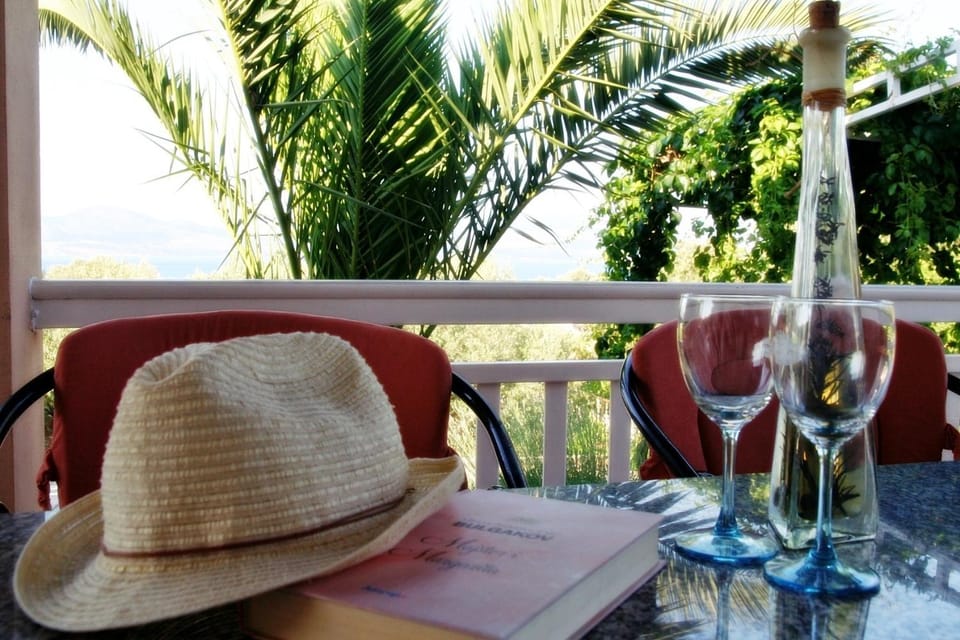 Sea view, Sea view, Alcoholic drinks