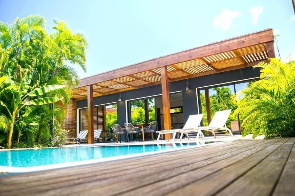 Villa Rishna 4 etoiles Luxe avec Piscine privee Villa in Grande-Terre, Guadeloupe