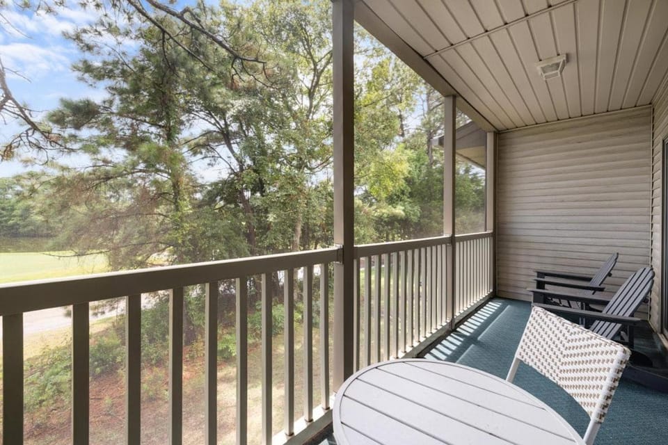 2 Bedroom Golfer's Getaway Sleeps 5 House in South Carolina