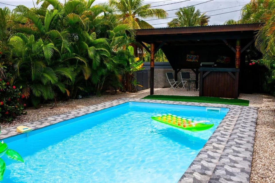 Villa with relaxing pool House in Grande-Terre, Guadeloupe