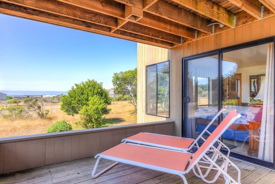 Sea Meadow - Panoramic Ocean View House in Sonoma County
