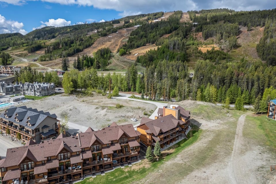 Timberstone Lodge by StayIn Apartment in Kimberley