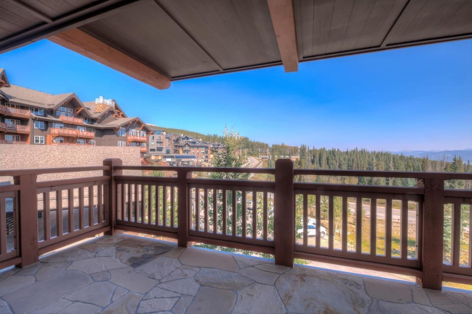 Luxury at One Ski Hill Place Ski-In & Ski-Out House in Breckenridge