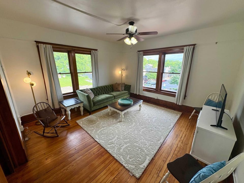 The Broadway #5 at the Historic Connely Harrington House in Siloam Springs