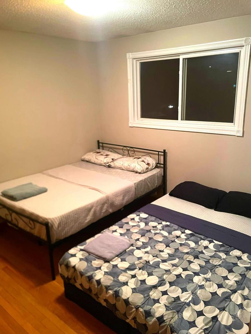 Homestay Near Victoria Park- FREE WIFI & PARKING-TOP LOCATION Vacation rental in Waterloo