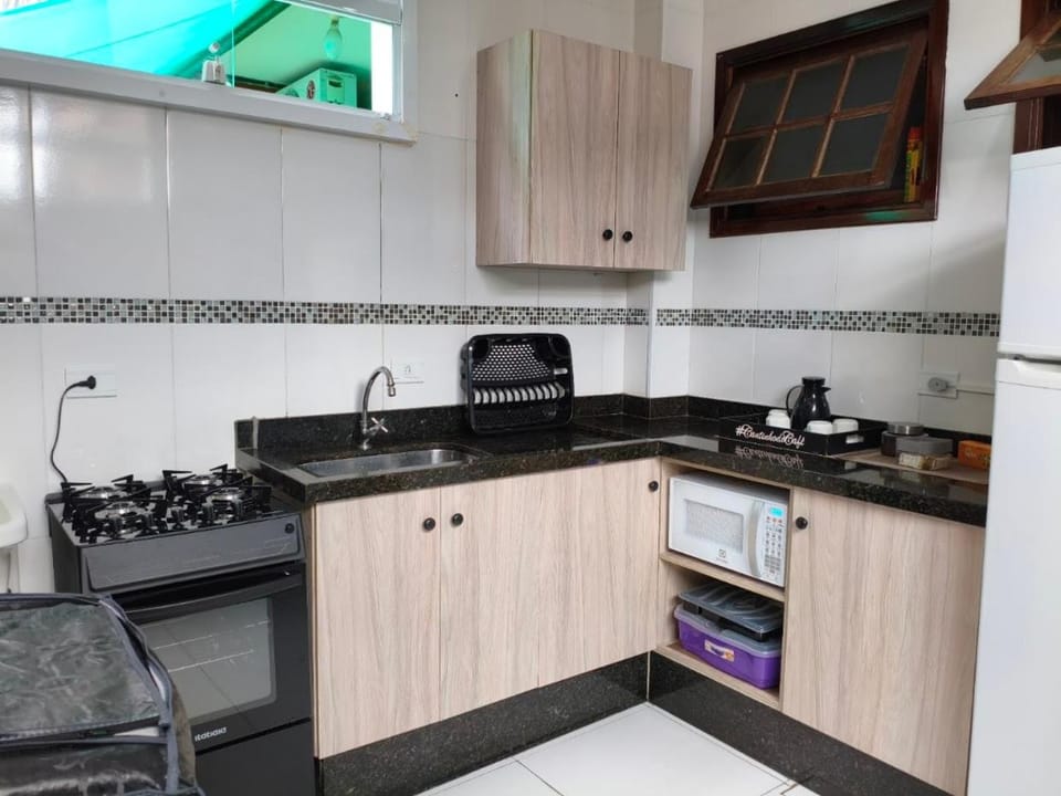microwave, oven, kitchen