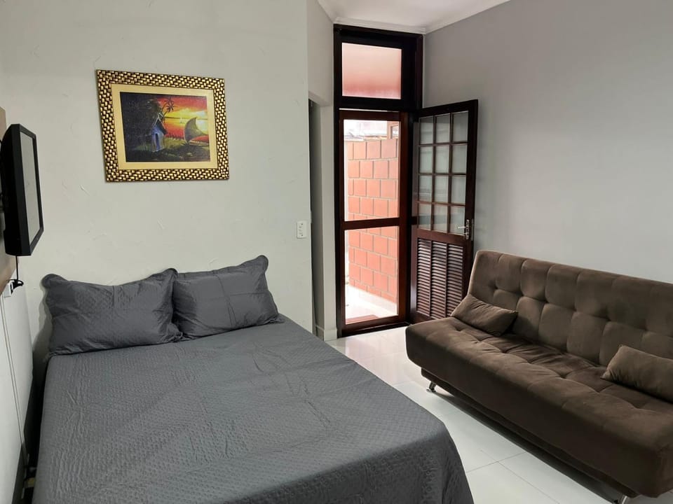 Bed, TV and multimedia, Living room, Bedroom