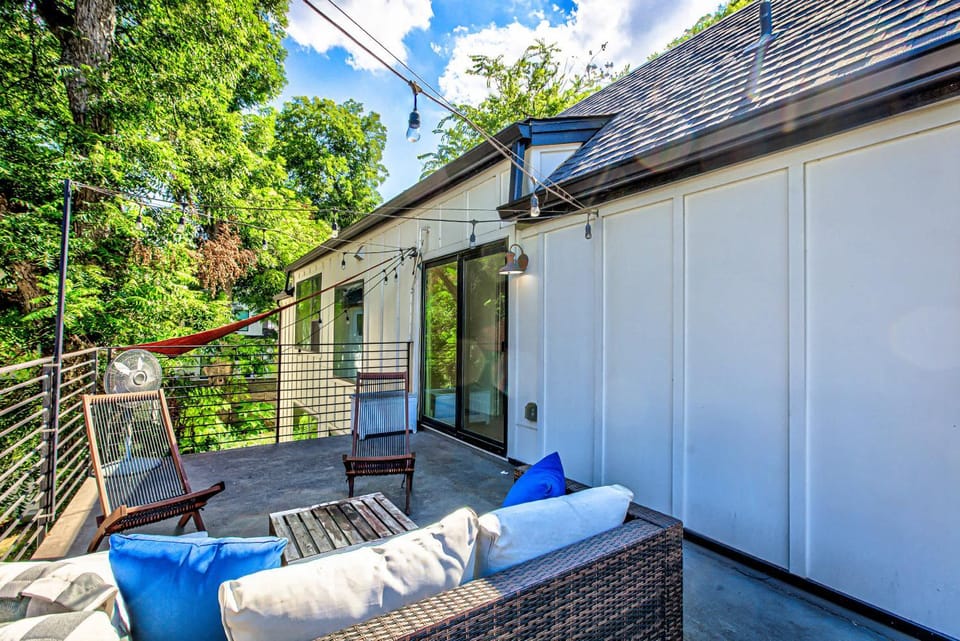 Private Backyard Short & Long Stays in East ATX House in Austin