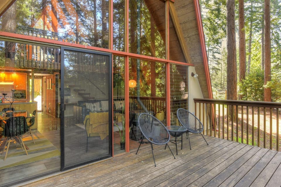 Star Nest - Secluded Forest Property House in Sonoma County