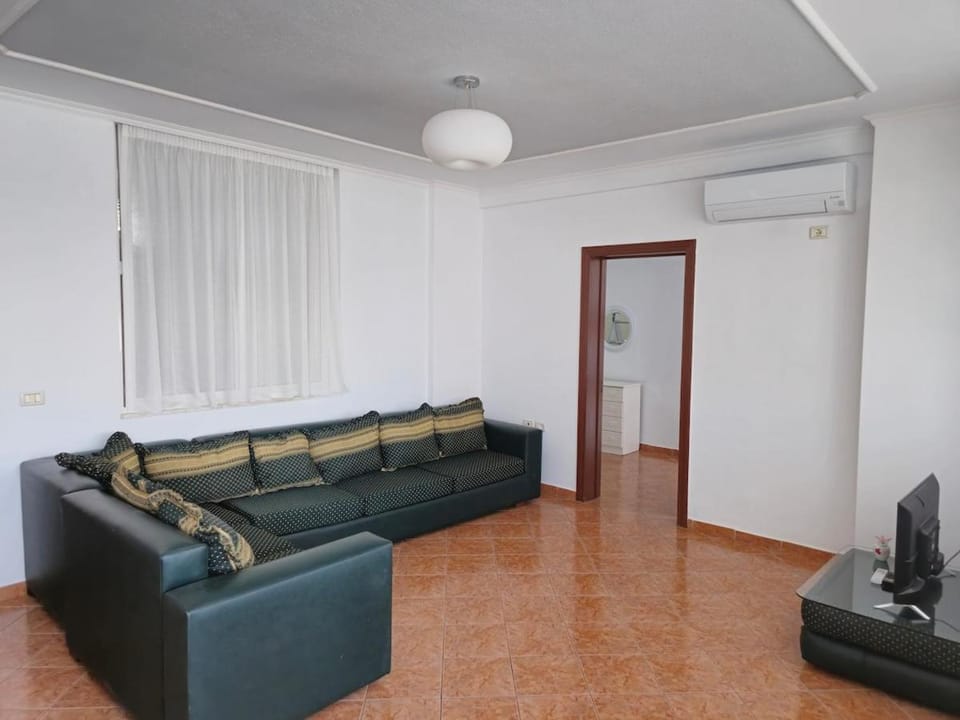TV and multimedia, Living room, air conditioner
