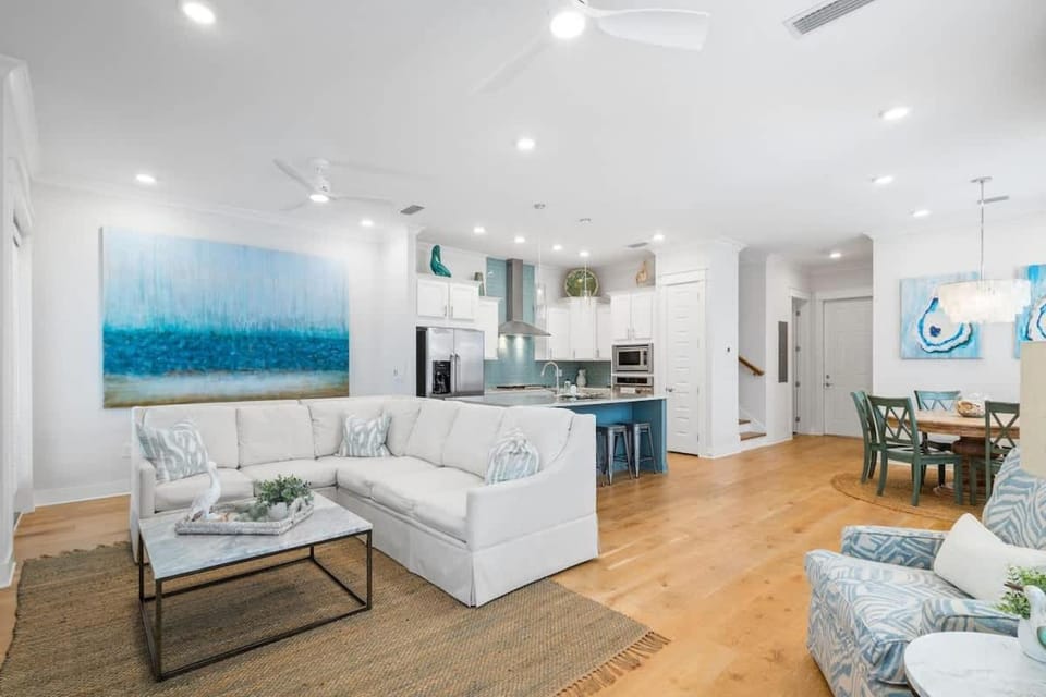 30A Beach Therapy By Stay on 30a, Bikes-Resort Style Pool House in South Walton County