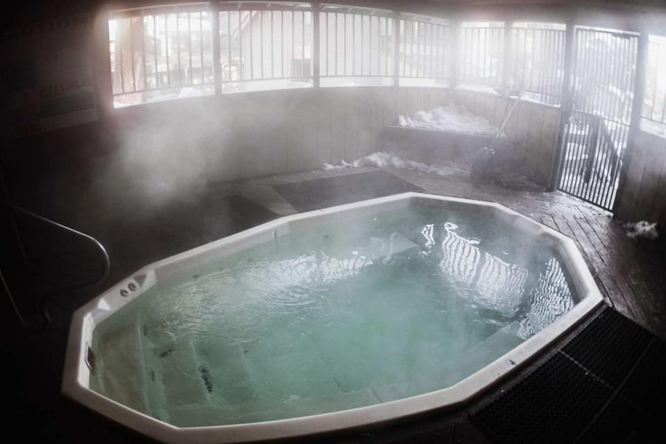 Chamonix Year-Round Fun with Shared Pool House in Mammoth Lakes