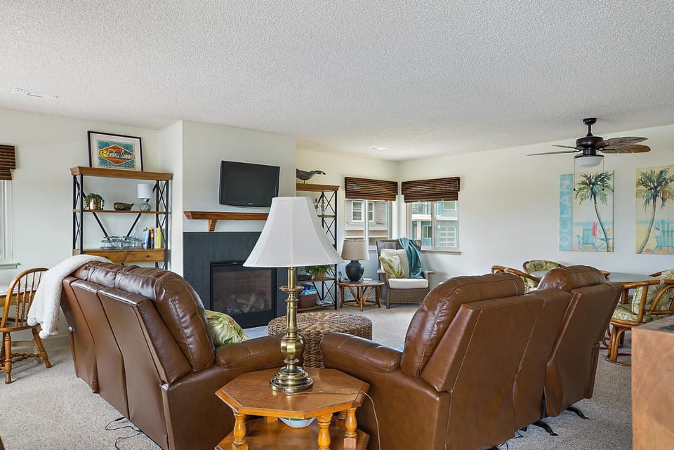 Beachy Keen Monthly-Spring Special Mar thru May House in Cambria