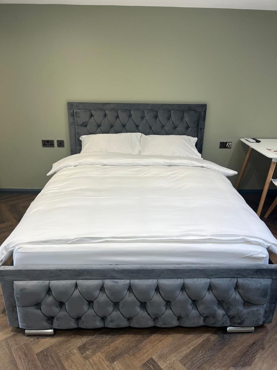 Guest House with parking in Bournemouth House in Bournemouth