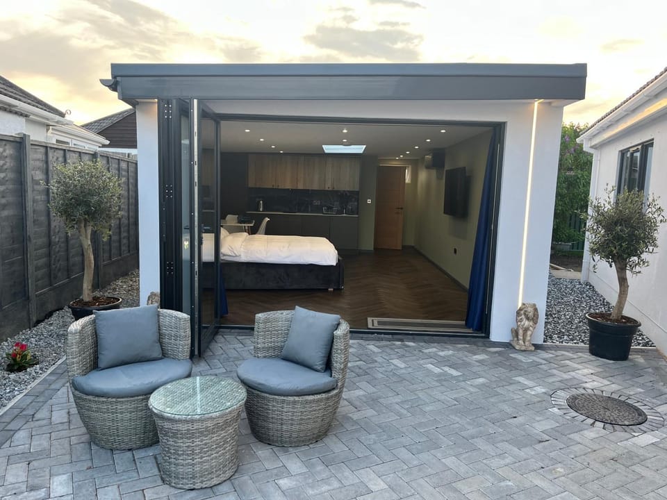 Guest House with parking in Bournemouth House in Bournemouth