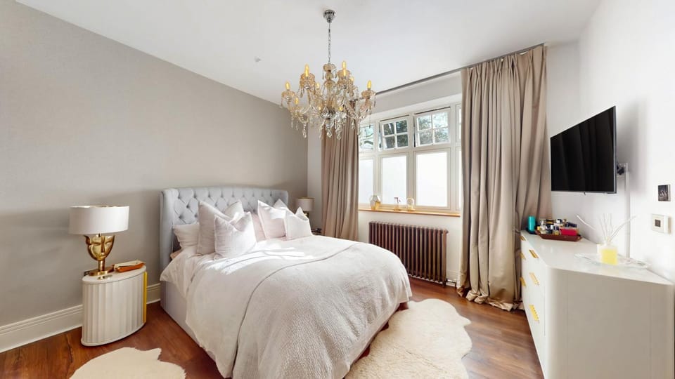 Luxury Richmond flat next to Richmond Park Apartment in Richmond