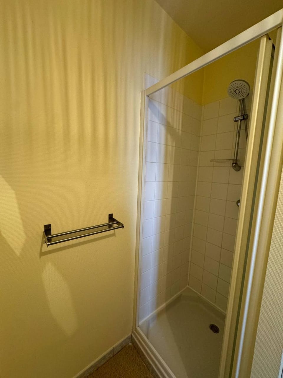 Appartement confort laval Apartment in Laval