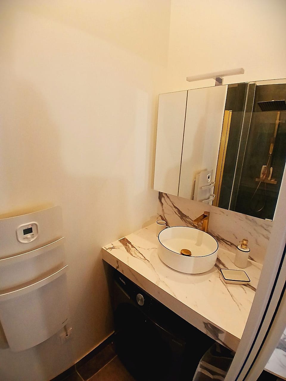 Appartement de Charme sur l'Île Saint-Louis - Élégance & Authenticité au Cœur de Paris Apartment in Paris