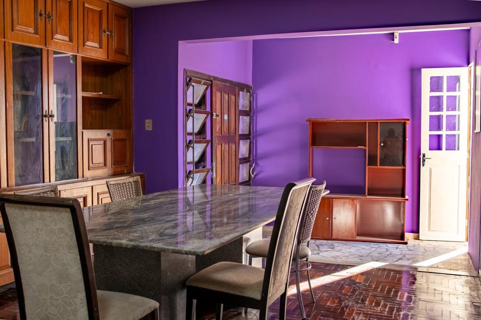 Seating area, Dining area
