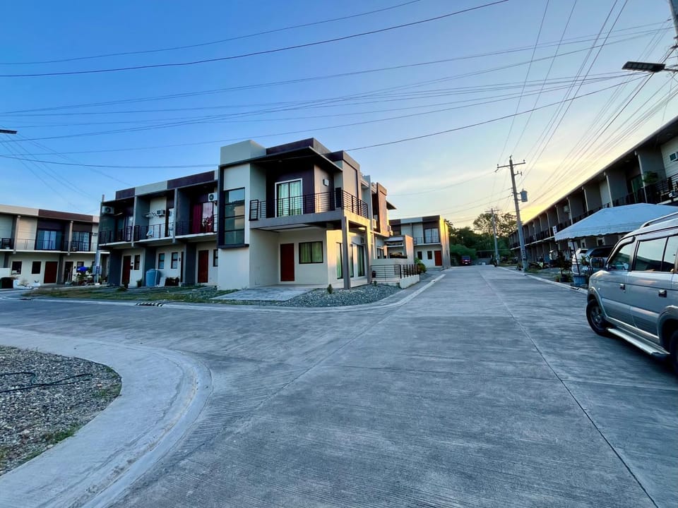 Cozy Cove Apartment in Tagbilaran City