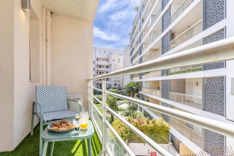 Balcony/Terrace, Food and drinks, Breakfast